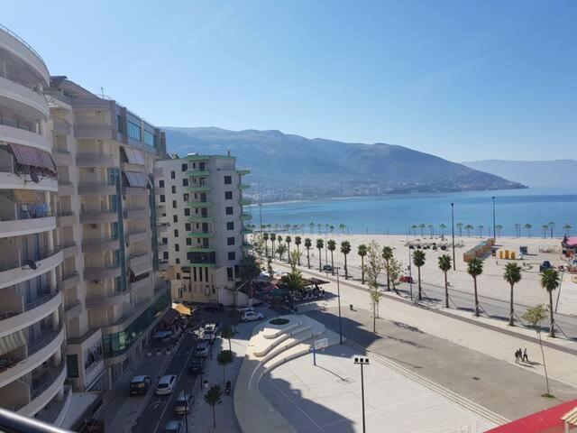 Lungomare View Apartment Vlore Bagian luar foto