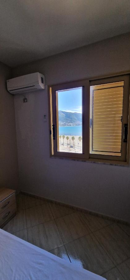 Lungomare View Apartment Vlore Bagian luar foto
